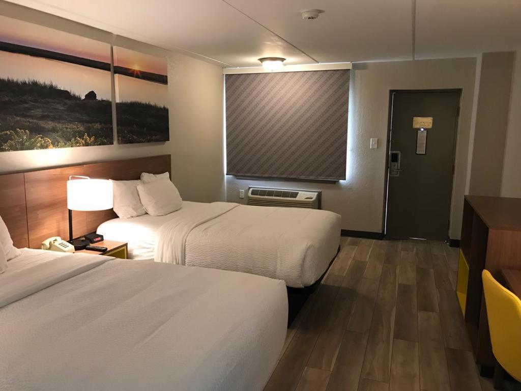 Days Inn By Wyndham Vineland Buitenkant foto