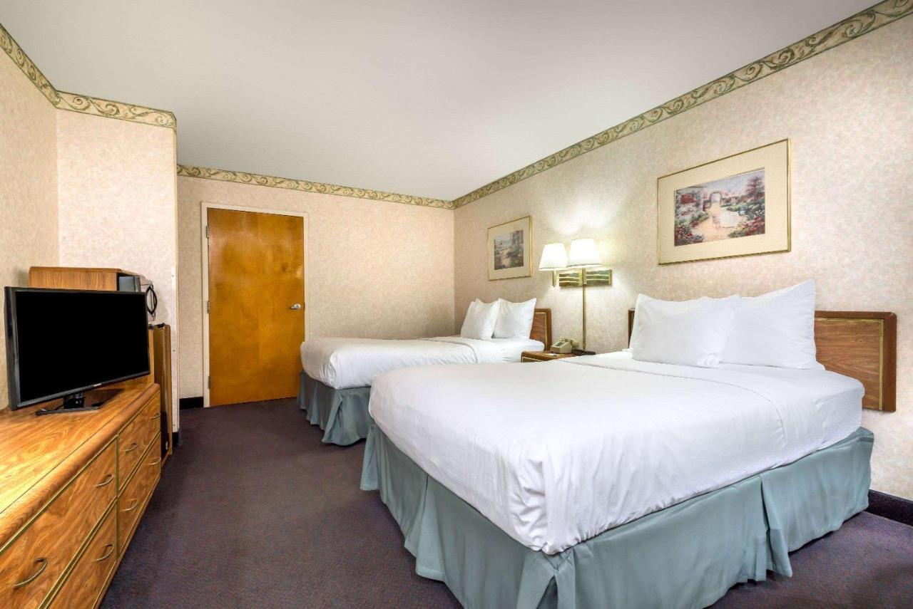 Days Inn By Wyndham Vineland Buitenkant foto